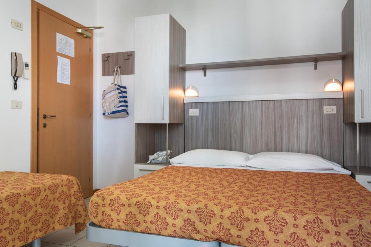 La Plata Hotel - Con Piscina Riccione Eksteriør bilde
