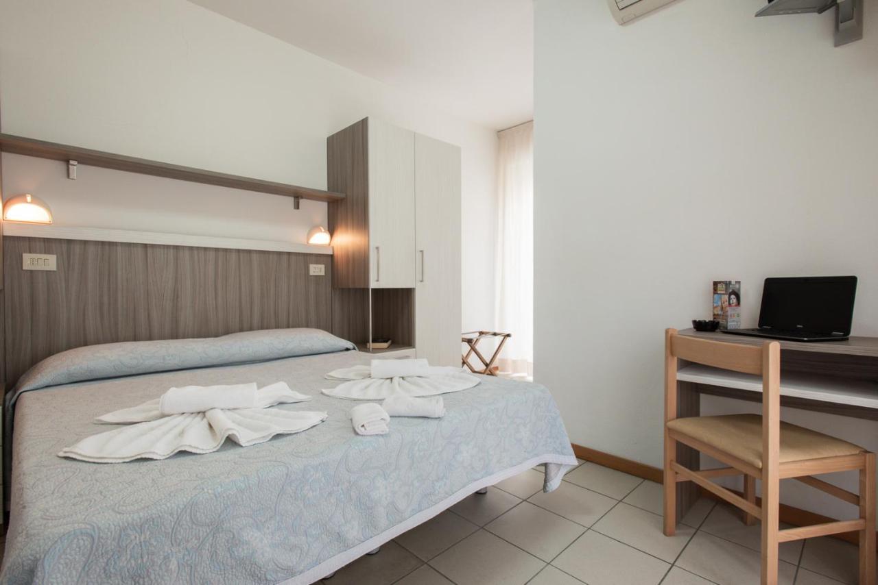 La Plata Hotel - Con Piscina Riccione Eksteriør bilde