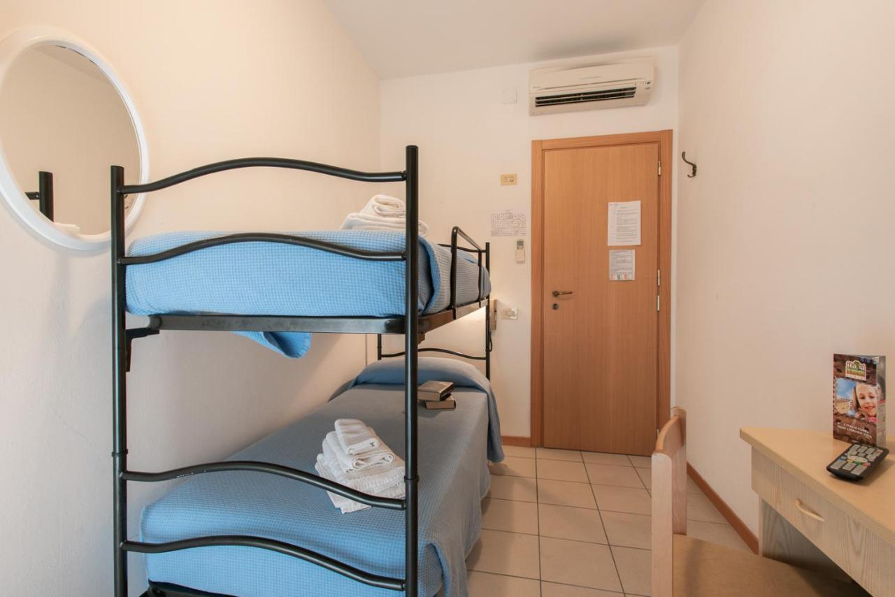 La Plata Hotel - Con Piscina Riccione Eksteriør bilde