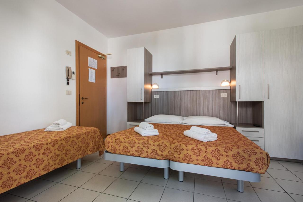 La Plata Hotel - Con Piscina Riccione Eksteriør bilde