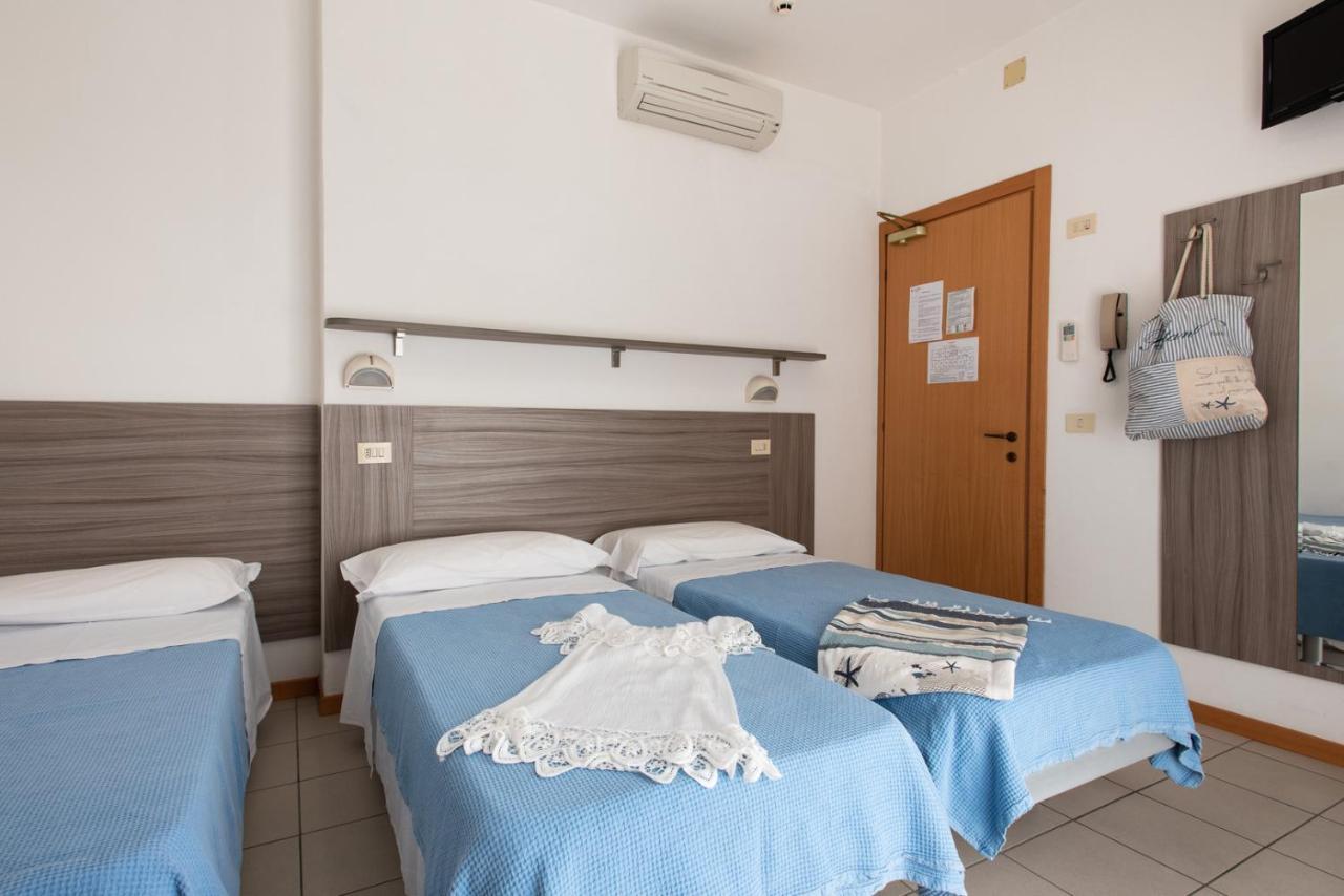 La Plata Hotel - Con Piscina Riccione Eksteriør bilde