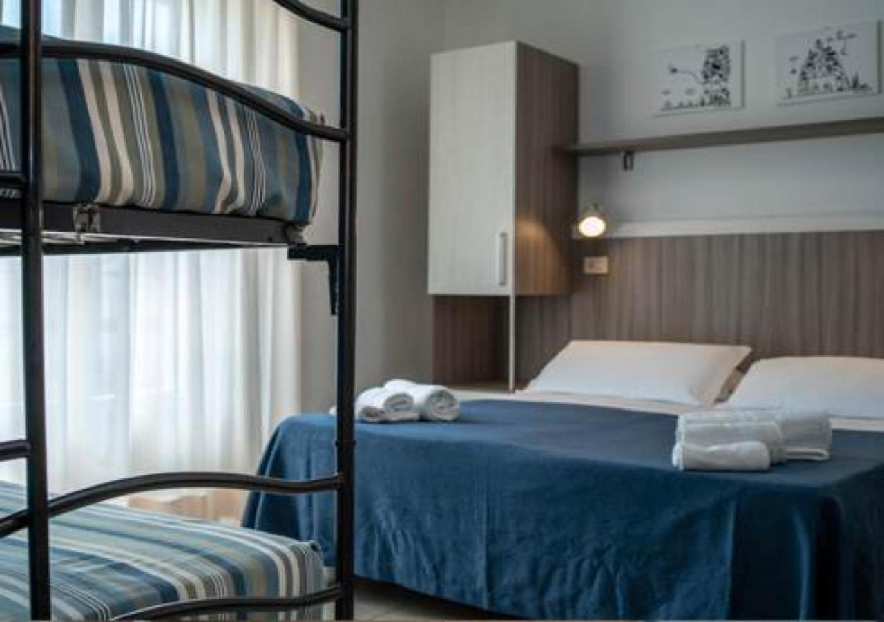 La Plata Hotel - Con Piscina Riccione Eksteriør bilde